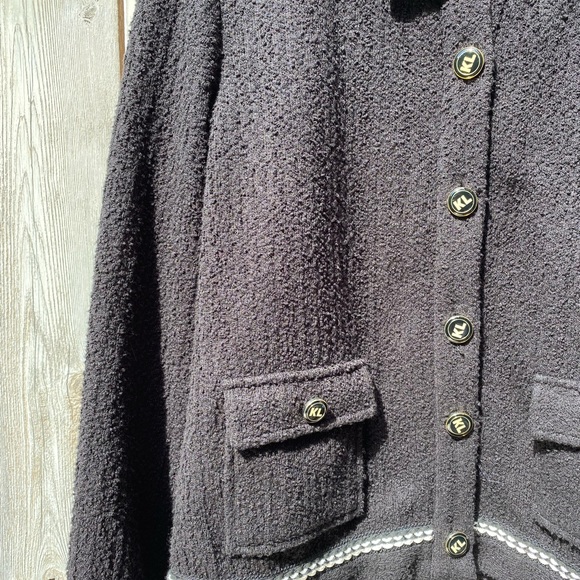 Black Jacket - Picture 2 of 4